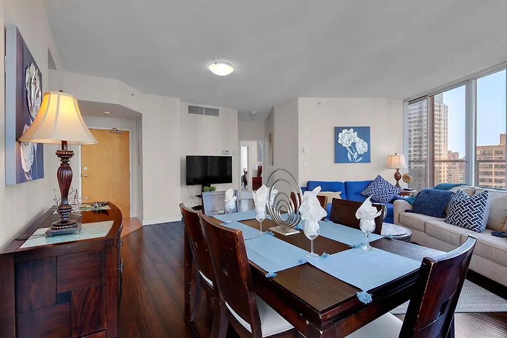 Apartament Gorgeous Harbour Haven - Stylish 3 Bedroom Retreat - The Best Location Downtown! Vancouver