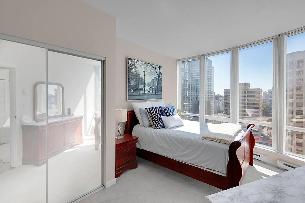 Gorgeous Harbour Haven - Stylish 3 Bedroom Retreat - The Best Location Downtown! Vancouver Apartament