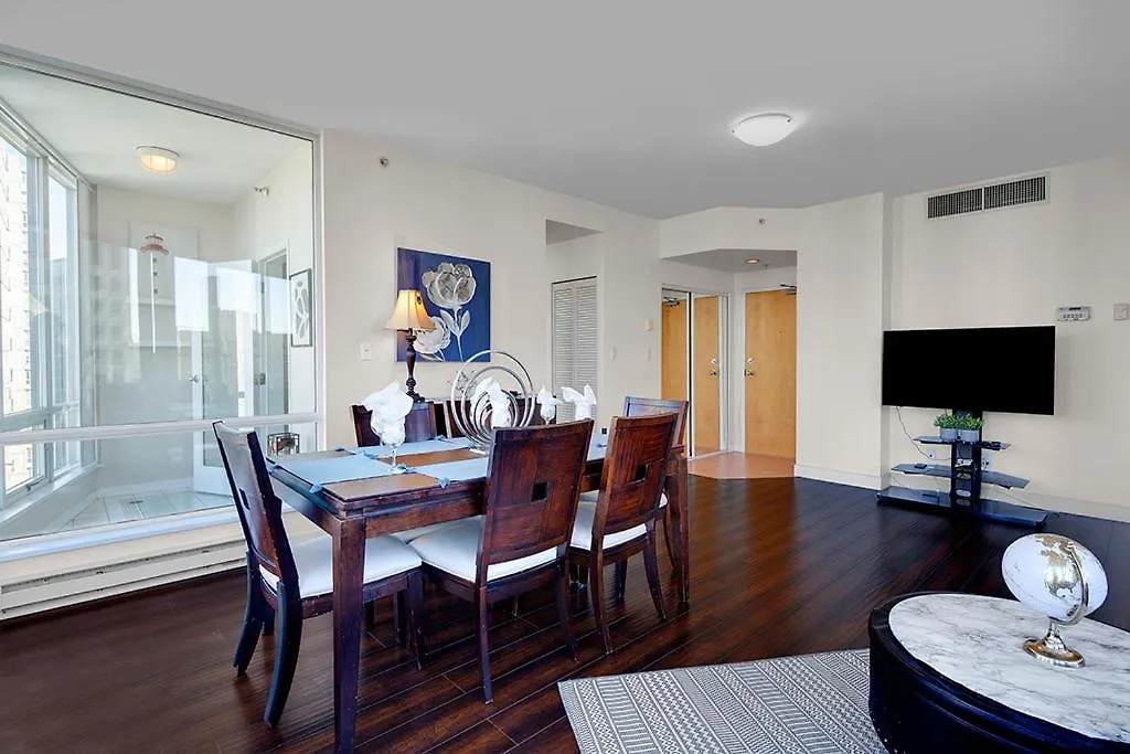 Gorgeous Harbour Haven - Stylish 3 Bedroom Retreat - The Best Location Downtown! Vancouver Apartament