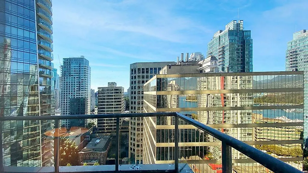 Apartament Gorgeous Harbour Haven - Stylish 3 Bedroom Retreat - The Best Location Downtown! Vancouver